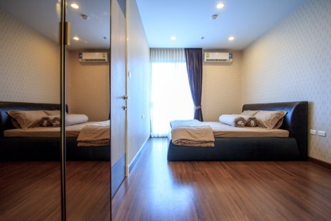 Condo à Huai Khwang, Bangkok, Thaïlande, 1 chambre № 200512 - photo 4
