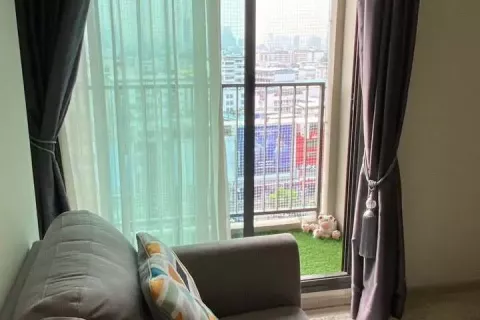 Кондоминиум с 2 спальнями в Дин Даенге, Бангкок, Таиланд № 139551 - фото 6