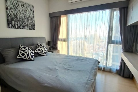 Studio dans le Condo à Phra Khanong, Bangkok, Thaïlande  № 152664