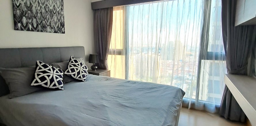 Студия в кондо в Пхракханонге, Бангкок, Таиланд № 152664