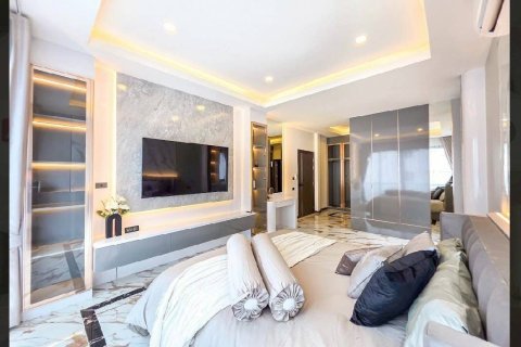 Villa in Pattaya, Thailand 5 bedrooms № 152666 - photo 14