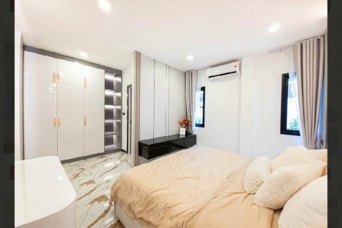 Villa in Pattaya, Thailand 5 bedrooms № 152666 - photo 11