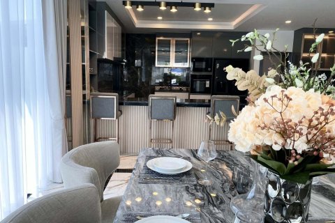 Villa in Pattaya, Thailand 5 bedrooms № 152666 - photo 9