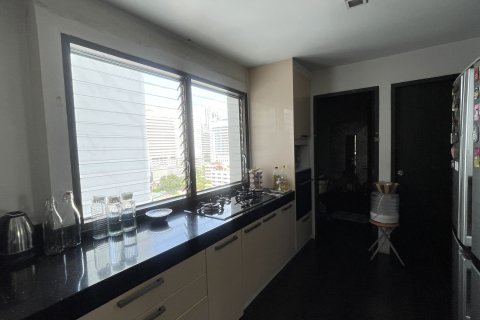 Condo in Watthana, Bangkok, Thailand, 3 bedrooms № 152025 - photo 10