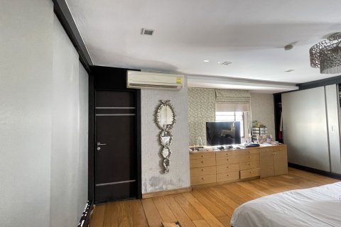 Condo in Watthana, Bangkok, Thailand, 3 bedrooms № 152025 - photo 18