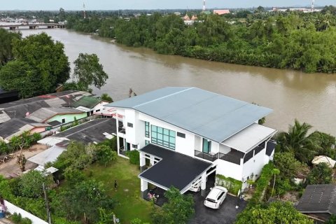 Maison à Surat Thani, Thaïlande 5 chambres № 152028 - photo 1
