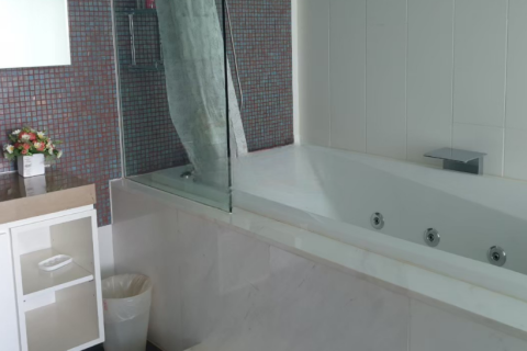 Condo in Pattaya, Thailand, 2 bedrooms  № 152030 - photo 4