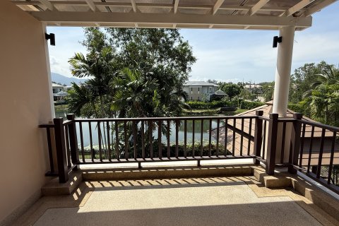 Townhouse in Phuket, Thailand 5 bedrooms № 152024 - photo 1
