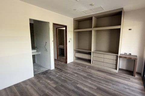 Townhouse in Phuket, Thailand 5 bedrooms № 152024 - photo 9