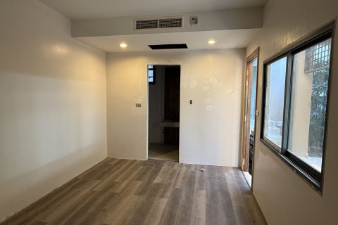 Townhouse in Phuket, Thailand 5 bedrooms № 152024 - photo 6