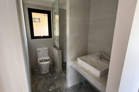 Townhouse in Phuket, Thailand 5 bedrooms № 152024 - photo 10