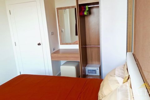 Кондоминиум с 1 спальней на Пляж Джомтьен, Паттайя, Таиланд № 204253 - фото 2