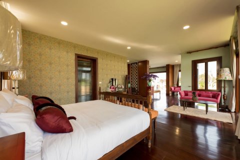 Дом в Чиангмае, Таиланд с 7 спальнями  № 162527 - фото 5