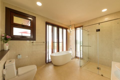 Maison à Chiang Mai, Thaïlande 7 chambres № 162526 - photo 12