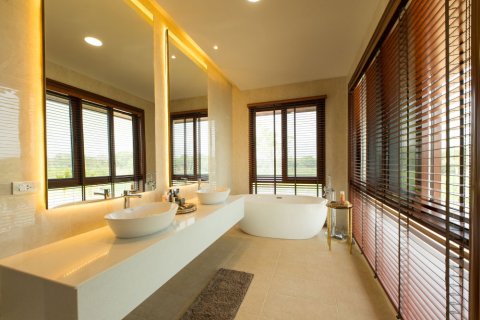 Maison à Chiang Mai, Thaïlande 7 chambres № 162526 - photo 4