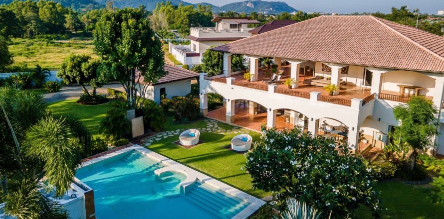 Дуплекс в Хуа Хине, Таиланд с 4 спальнями  № 141405