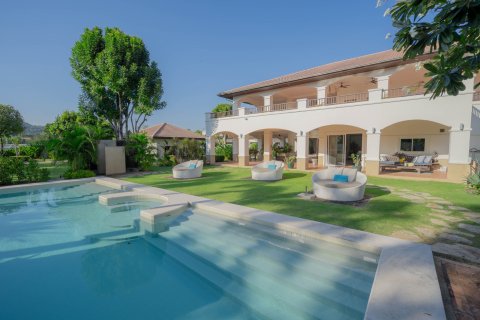 Дуплекс в Хуа Хине, Таиланд с 4 спальнями  № 141405 - фото 3