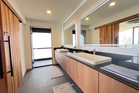 Penthouse in Pattaya, Thailand 5 bedrooms № 141407 - photo 13