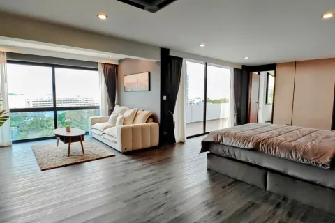 Penthouse in Pattaya, Thailand 5 bedrooms № 141407 - photo 10
