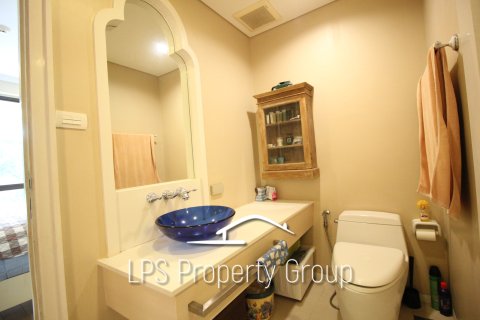 Condo in Hua Hin, Thailand, 1 bedroom  № 168833 - photo 26