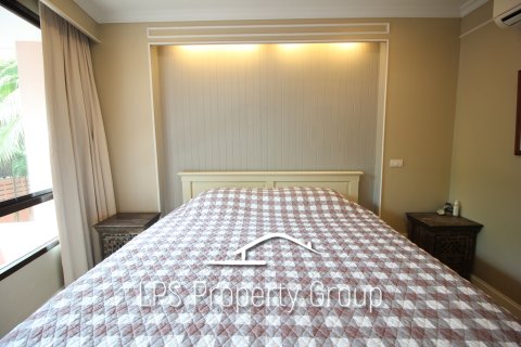 Condo in Hua Hin, Thailand, 1 bedroom  № 168833 - photo 20