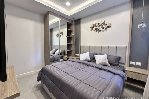 House in Pattaya, Thailand 4 bedrooms № 153746 - photo 15