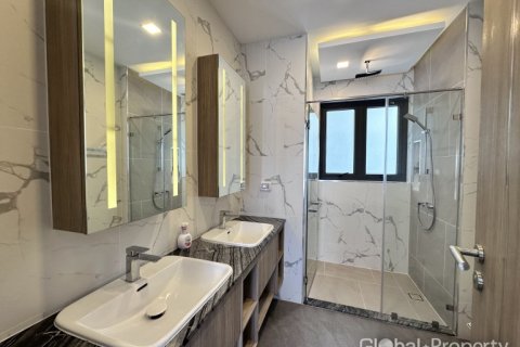 House in Pattaya, Thailand 4 bedrooms № 153746 - photo 16