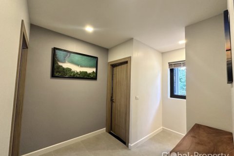 House in Pattaya, Thailand 4 bedrooms № 153746 - photo 11