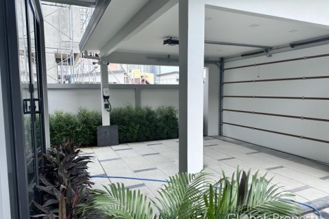 House in Pattaya, Thailand 4 bedrooms № 153746 - photo 18