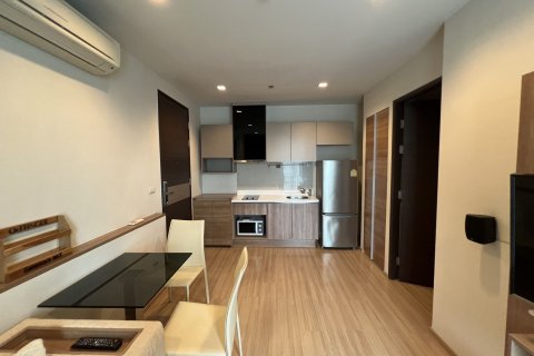 Студия в кондо в Сатхоне, Бангкок, Таиланд № 171065 - фото 4