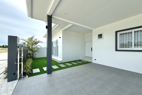 Villa à Pattaya, Thaïlande 3 chambres № 171060 - photo 1