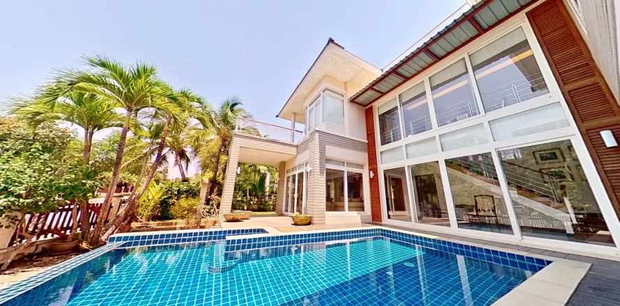 Maison à Pattaya, Thaïlande 4 chambres № 171063