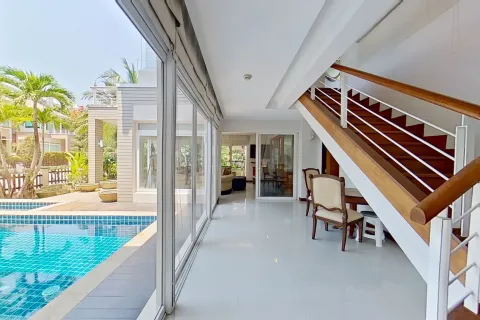 Maison à Pattaya, Thaïlande 4 chambres № 171063 - photo 4