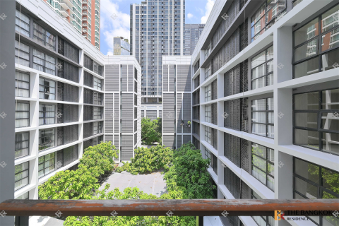 Condo in Bangkok, Thailand, 2 bedrooms № 194595 - photo 10