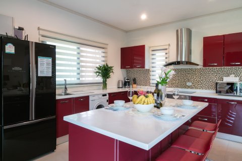 Вилла в Пхукете, Таиланд с 3 спальнями  № 144686 - фото 10