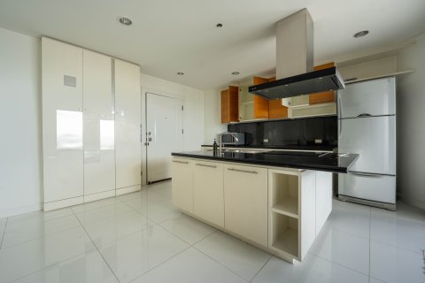 Кондоминиум с 2 спальнями в Банг Раке, Бангкок, Таиланд № 144685 - фото 4