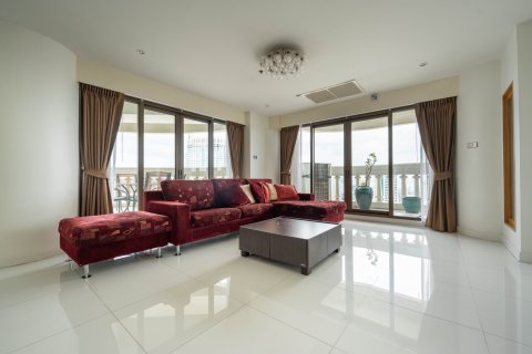 Кондоминиум с 2 спальнями в Банг Раке, Бангкок, Таиланд № 144685 - фото 5