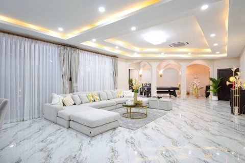 Villa à Pattaya, Thaïlande 7 chambres № 144690 - photo 19