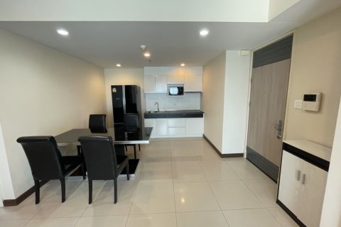 Кондоминиум с 2 спальнями в Ратчатхеви, Бангкок, Таиланд № 153181 - фото 2