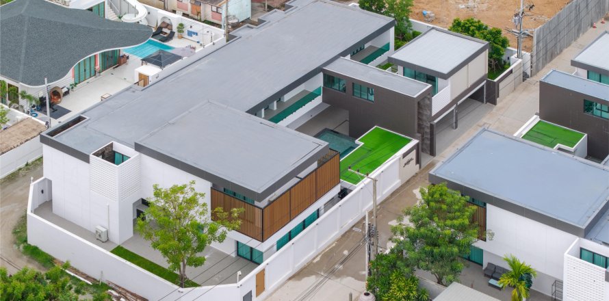 Вилла в Паттайе, Таиланд с 6 спальнями  № 172276