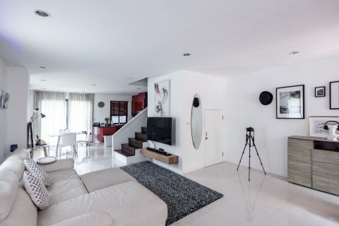 Townhouse in Phuket, Thailand 2 bedrooms № 151923 - photo 6