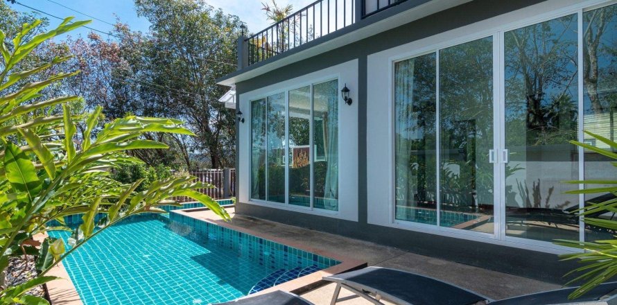 Villa in Phuket, Thailand 3 bedrooms № 155110
