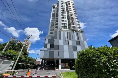 Condo in Sathon, Bangkok, Thailand, 2 bedrooms № 155107 - photo 1