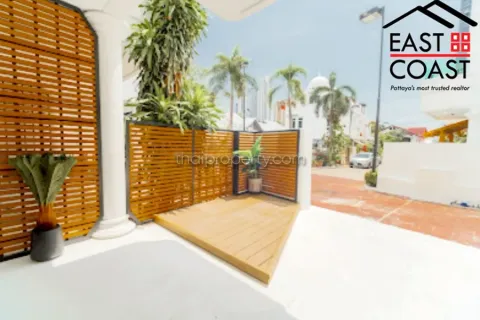 Casa de 3 dormitorios en Pattaya, Tailandia № 213202 - foto 4