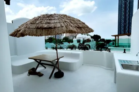 Casa de 3 dormitorios en Pattaya, Tailandia № 213202 - foto 16
