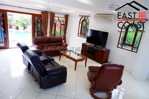 Casa de 3 dormitorios en Pattaya, Tailandia № 213205 - foto 6