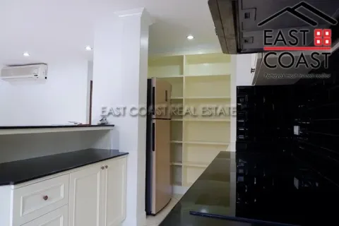 Casa de 3 dormitorios en Pattaya, Tailandia № 213205 - foto 12