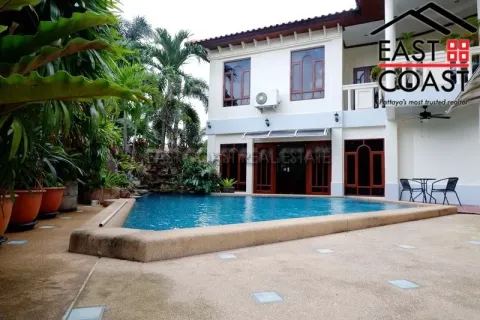 Casa de 3 dormitorios en Pattaya, Tailandia № 213205 - foto 2