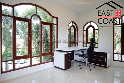Casa de 3 dormitorios en Pattaya, Tailandia № 213205 - foto 18