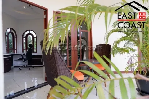 Casa de 3 dormitorios en Pattaya, Tailandia № 213205 - foto 19